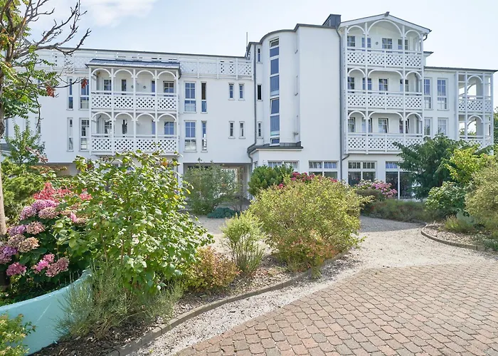 Apartment 541, Seepark *